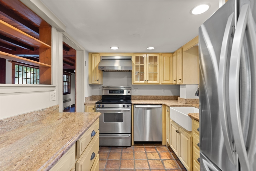 6 Longbow Road Lynnfield, MA 01940 - Photo 16 of 40