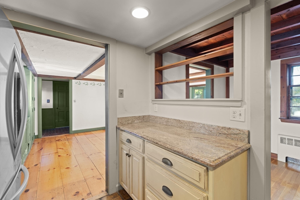 6 Longbow Road Lynnfield, MA 01940 - Photo 17 of 40