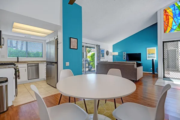 $357,000 | 1338 South Camino Real, Palm Springs, CA 92264