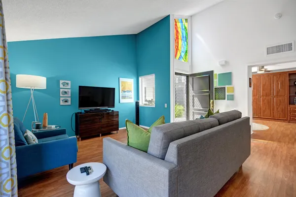$357,000 | 1338 South Camino Real, Palm Springs, CA 92264