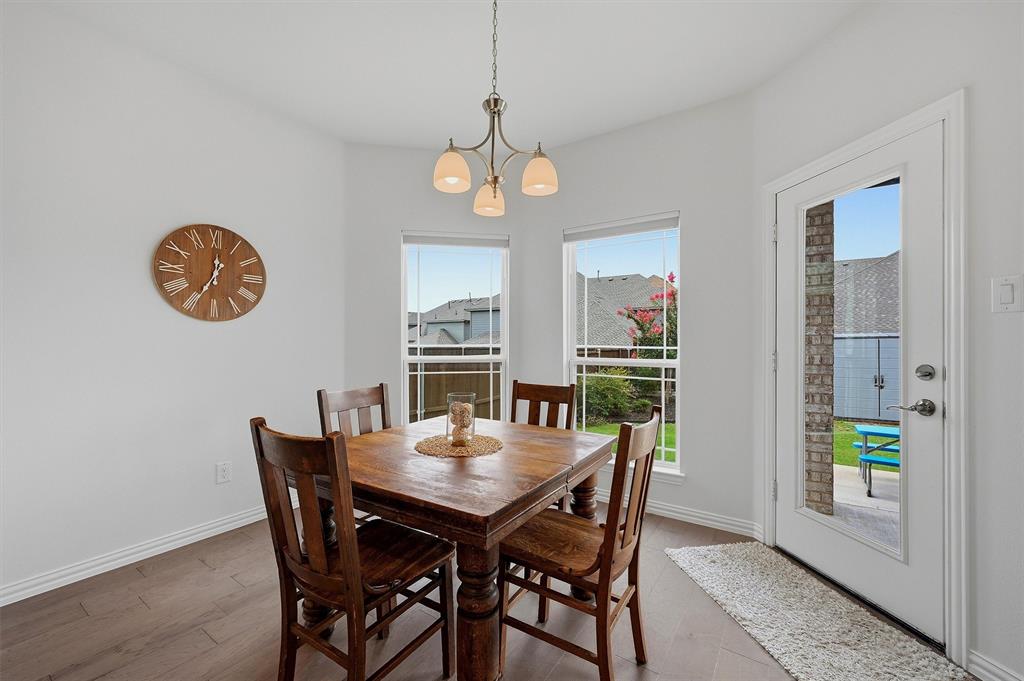 809 Violet Way Celina, TX 75009 - Photo 16 of 38 Breakfast Room