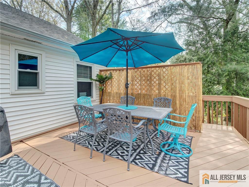 4 Cherokee Road East Brunswick, NJ 08816 - Photo 33 of 40