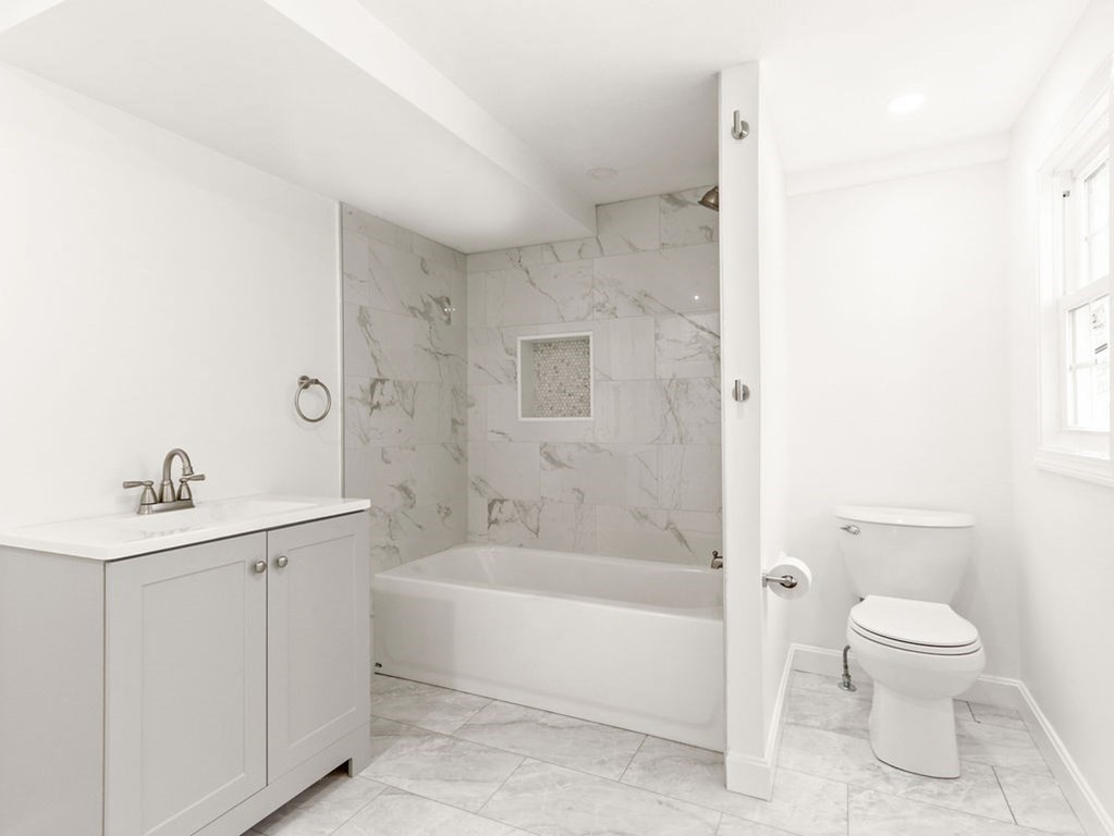 110 Union Street Holliston, MA 01746 - Photo 13 of 34