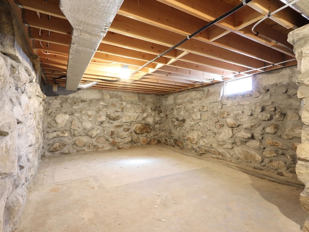 110 Union Street Holliston, MA 01746 - Photo 21 of 34