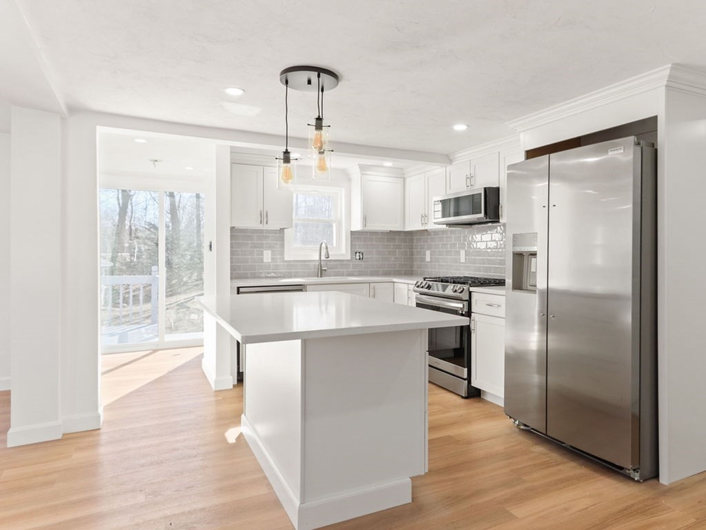 110 Union Street Holliston, MA 01746 - Photo 3 of 34