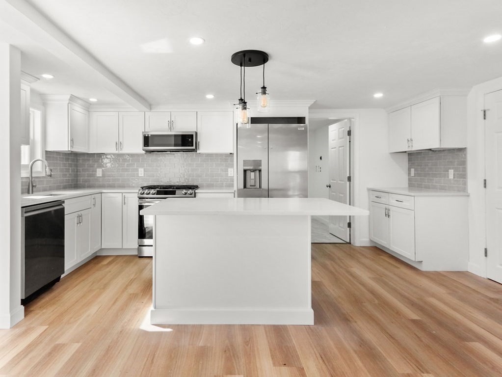 110 Union Street Holliston, MA 01746 - Photo 5 of 34