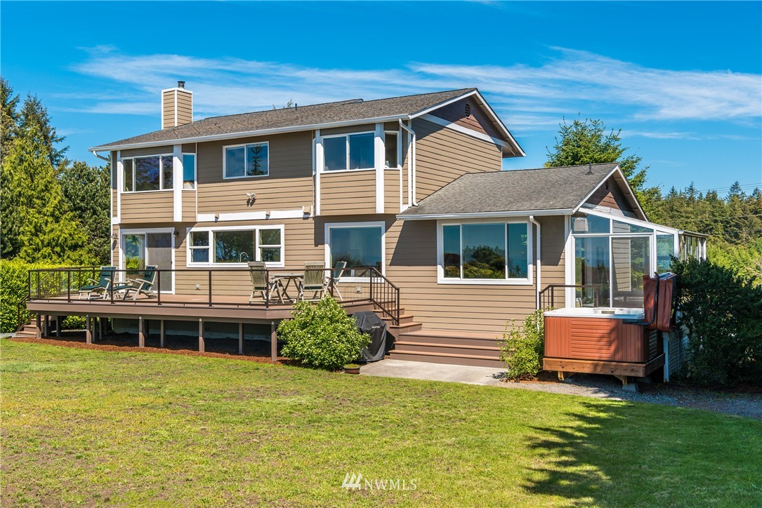 2081 West Beach Road Oak Harbor, WA 98277 - Photo 3 of 25 Gallery Image 3
