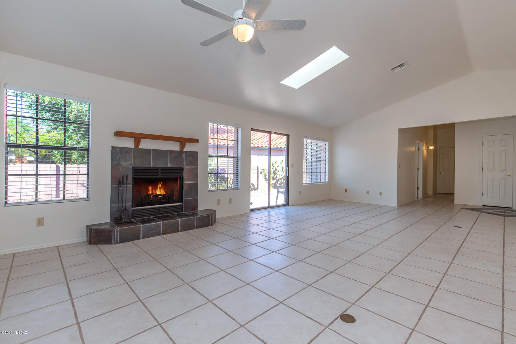 5263 North Mountain Terrace Road Tucson, AZ 85750 - Photo 5 of 26