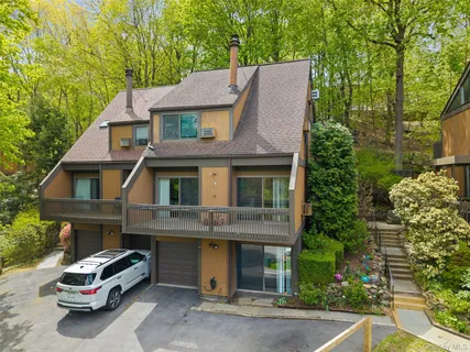 $850,000 | 114 Ogden Avenue, Dobbs Ferry, NY 10522