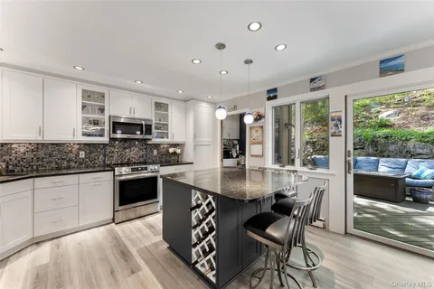 $850,000 | 114 Ogden Avenue, Dobbs Ferry, NY 10522