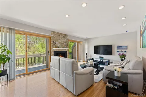 $850,000 | 114 Ogden Avenue, Dobbs Ferry, NY 10522