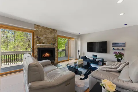 $850,000 | 114 Ogden Avenue, Dobbs Ferry, NY 10522