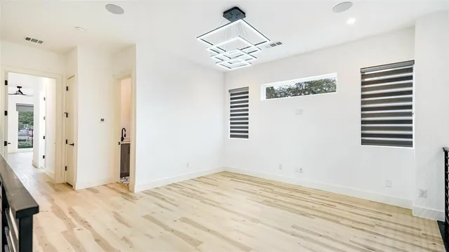 $4,000 | 2316 Arroyo Avenue, Dallas, TX 75219