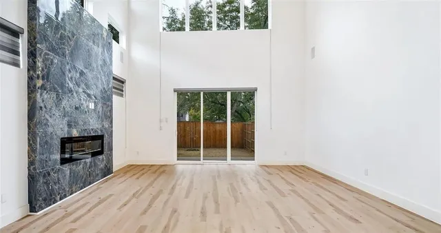 $4,000 | 2316 Arroyo Avenue, Dallas, TX 75219