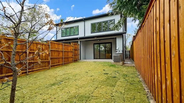 $4,000 | 2316 Arroyo Avenue, Dallas, TX 75219