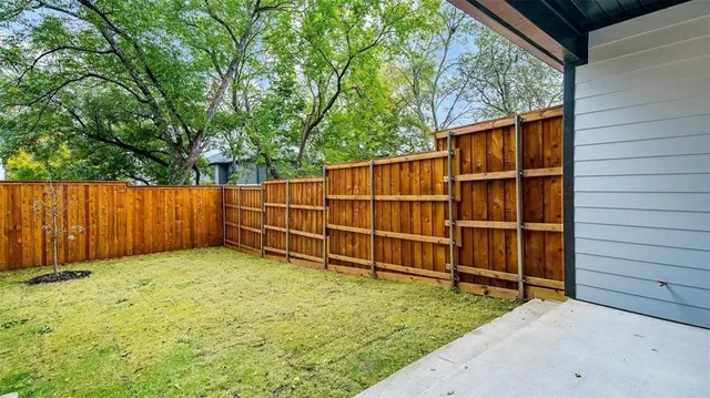 $4,000 | 2316 Arroyo Avenue, Dallas, TX 75219