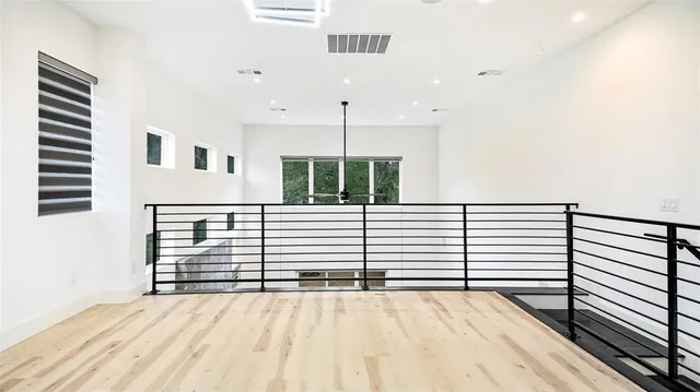 $4,000 | 2316 Arroyo Avenue, Dallas, TX 75219