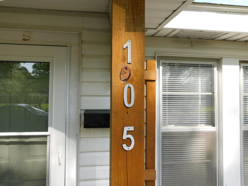 105 2nd Street Northwest Springhill, LA 71075 - Photo 2 of 37