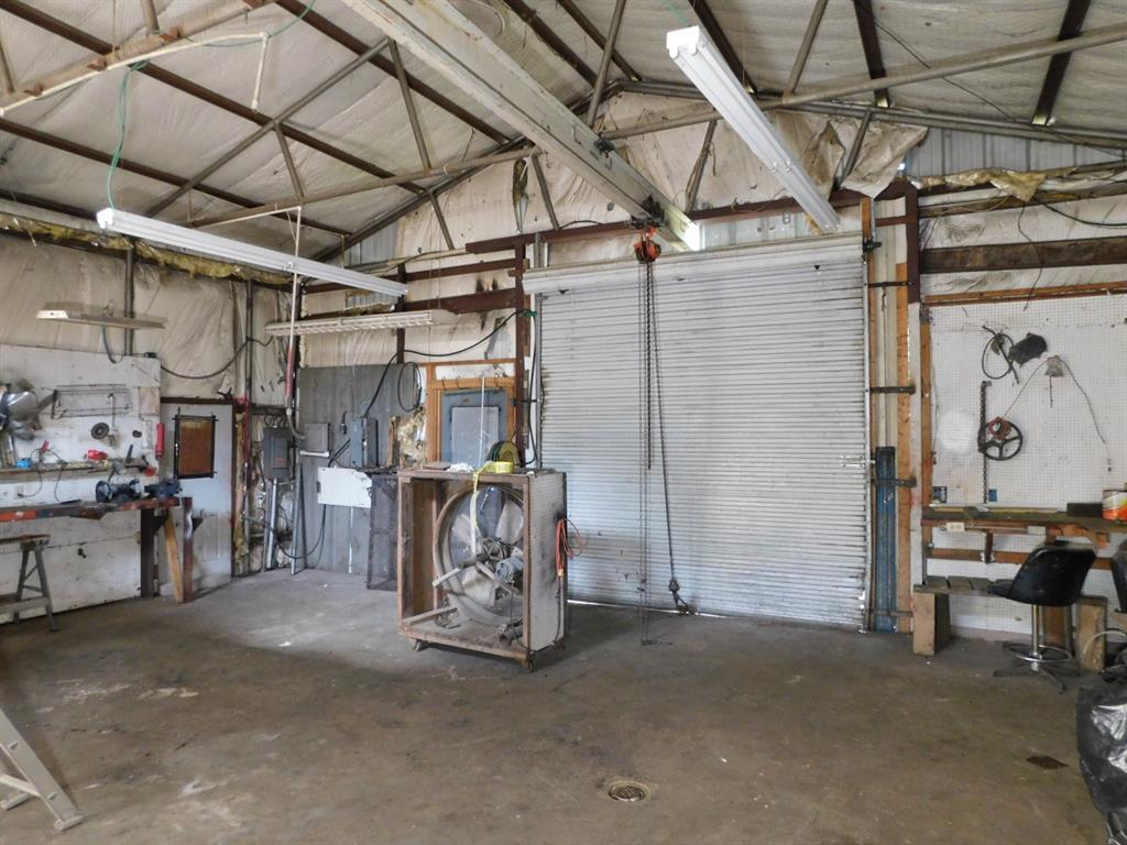 105 2nd Street Northwest Springhill, LA 71075 - Photo 33 of 37