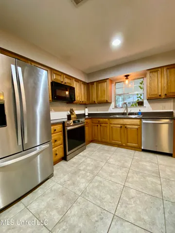 $190,000 | 2112 Crestwood Drive, Picayune, MS 39466