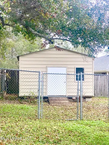 $190,000 | 2112 Crestwood Drive, Picayune, MS 39466