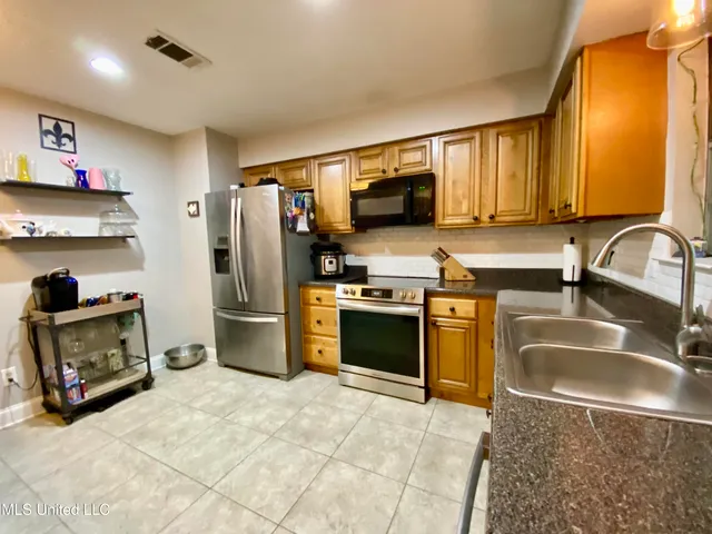 $190,000 | 2112 Crestwood Drive, Picayune, MS 39466