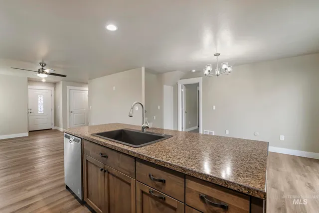 $359,900 | 816 Jack Avenue, Jerome, ID 83338