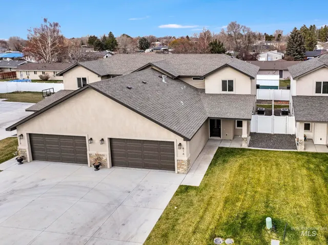 $359,900 | 816 Jack Avenue, Jerome, ID 83338