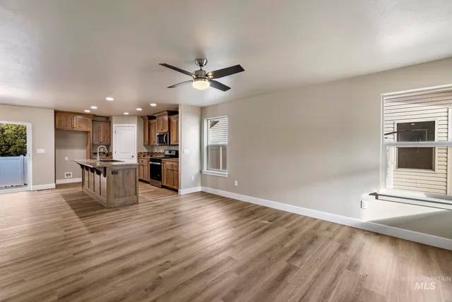 $359,900 | 816 Jack Avenue, Jerome, ID 83338