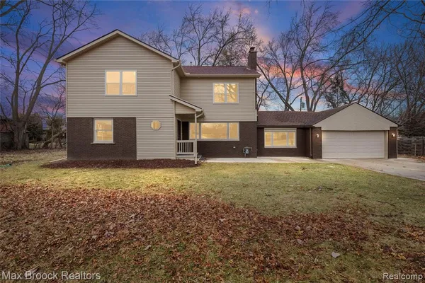 $699,000 | 17348 Hilton Street, Southfield, MI 48075