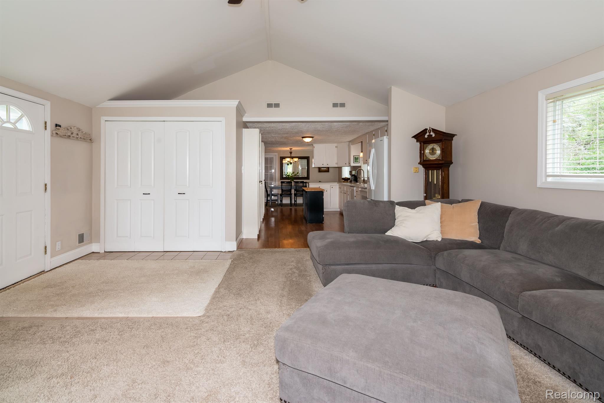 1323 Rowe Road Milford, MI 48380 - Photo 6 of 43 Gallery Image 6