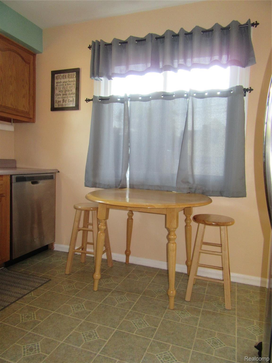 17634 Reno Street Riverview, MI 48193 - Photo 10 of 36 IMG_3113.JPG