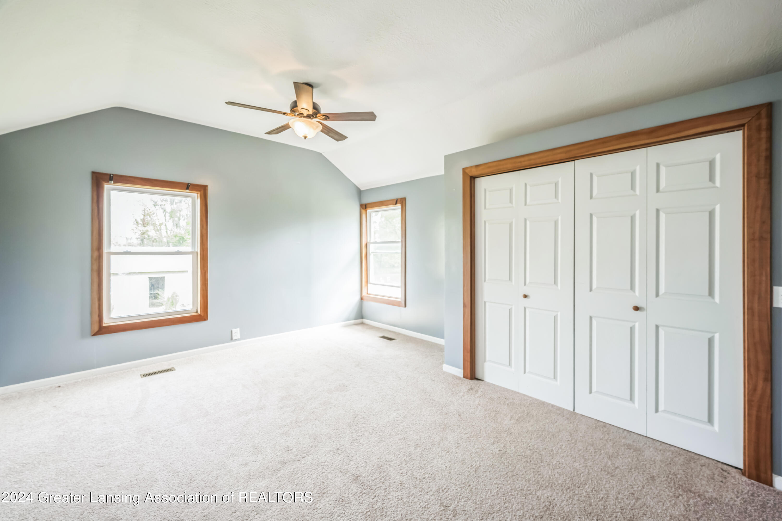 712 West Barnes Road Mason, MI 48854 - Photo 18 of 22 1st Floor Bedroom