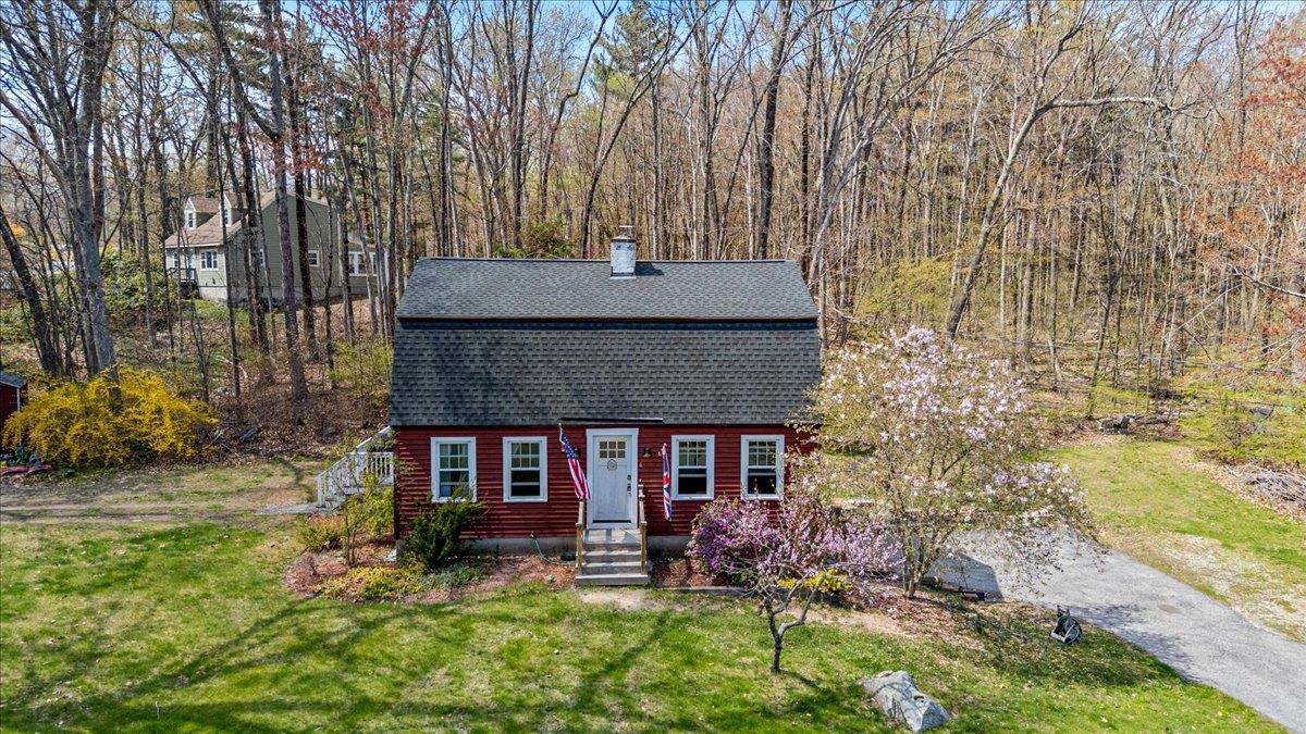 6 Pingree Hill Road Derry, NH 03038 - Photo 3 of 38
