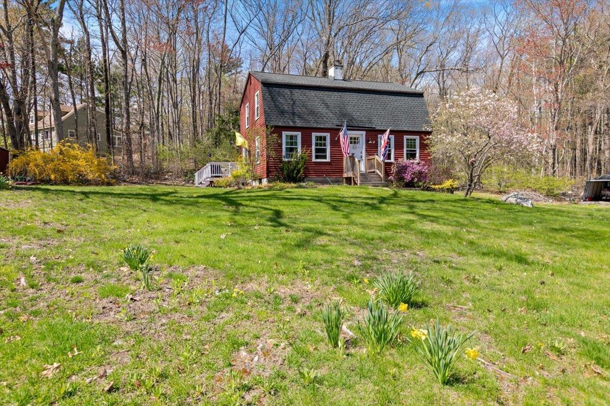 6 Pingree Hill Road Derry, NH 03038 - Photo 6 of 38
