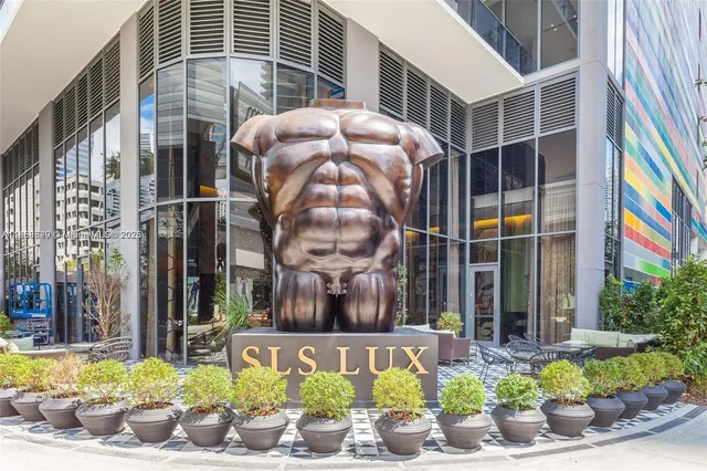 $1,125,000 | 801 South Miami Avenue, Unit 3304, Miami, FL 33131