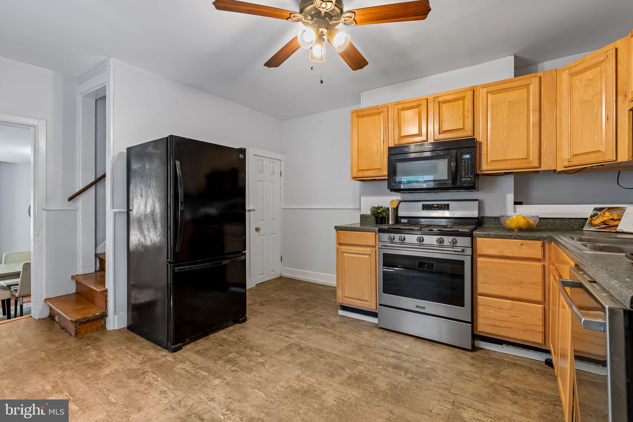 3723 Falls Road Baltimore, MD 21211 - Photo 16 of 39