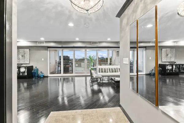 $419,523 | 3415 West End Avenue, Unit 1101, Nashville, TN 37203