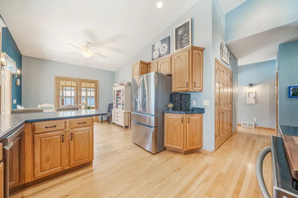 $319,000 | 1821 East Sylvan Avenue, Appleton, WI 54915