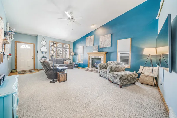 $319,000 | 1821 East Sylvan Avenue, Appleton, WI 54915