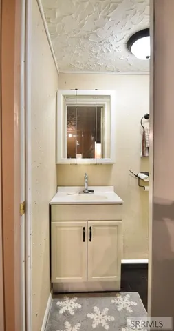 $295,000 | 906 South Bridge Street, St. Anthony, ID 83445