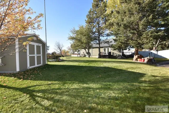 $295,000 | 906 South Bridge Street, St. Anthony, ID 83445