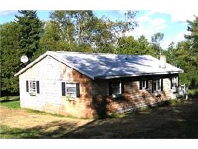 18 Spruce Road Bethlehem, NH 03574 - Photo 2 of 5 Gallery Image 2