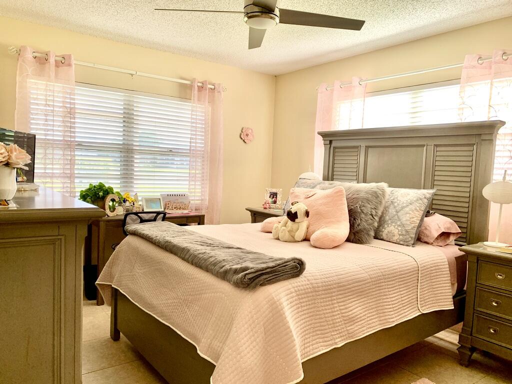 556 Fanshaw North, Unit 556 Boca Raton, FL 33434 - Photo 15 of 73 Bed with Closet 2 Windows