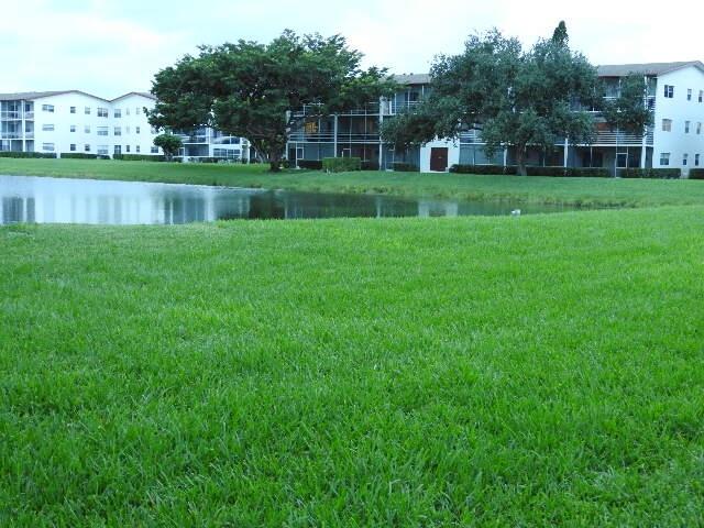 556 Fanshaw North, Unit 556 Boca Raton, FL 33434 - Photo 38 of 73 Lake View