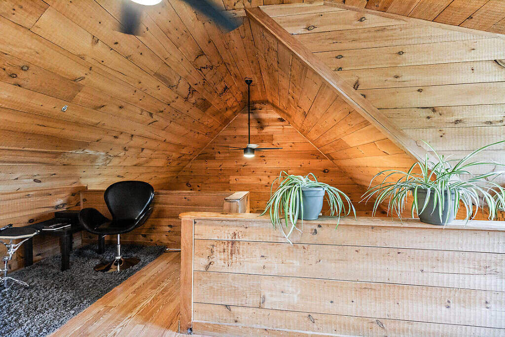 325 Molunkus Road Cornville, ME 04976 - Photo 27 of 44 Loft