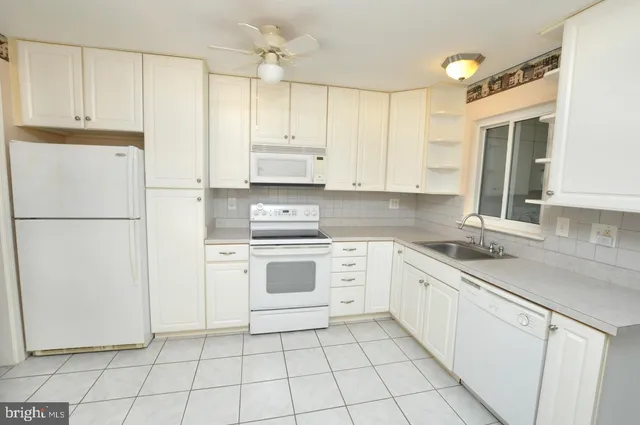 $250,000 | 90 Huntington Drive, Southampton, NJ 08088