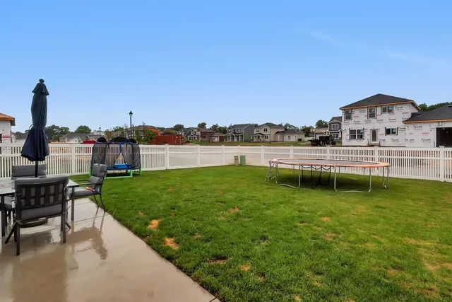 a house view with a outdoor space
