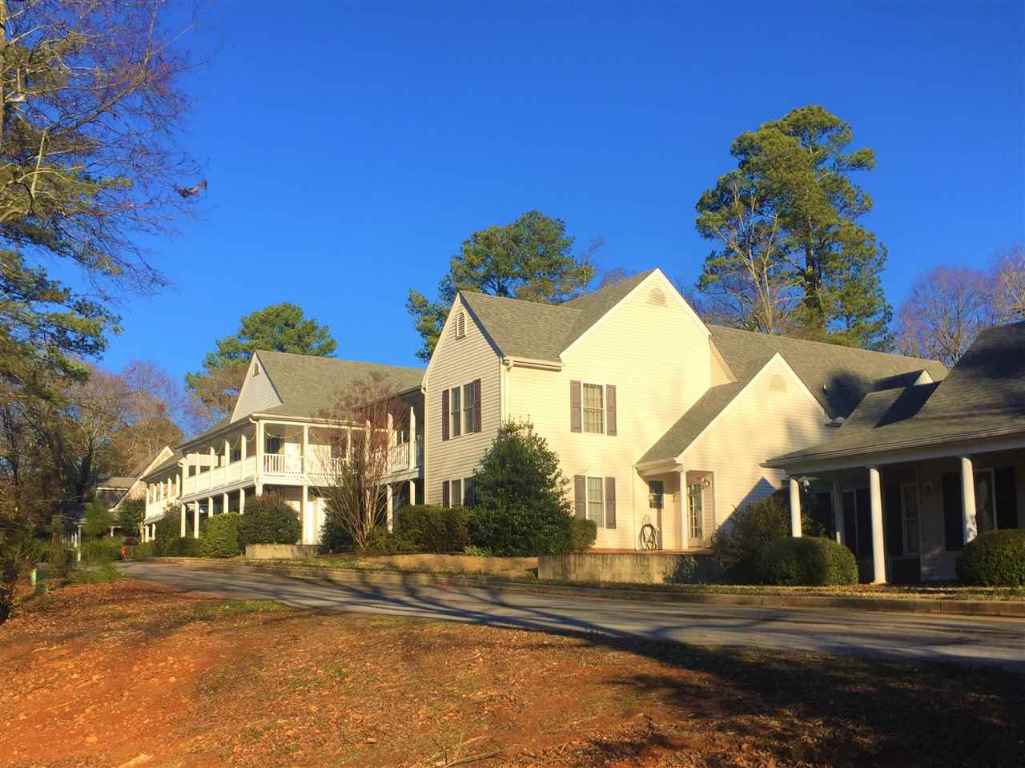 262 Rock Creek Road Clemson, SC 29631 - Photo 3 of 10