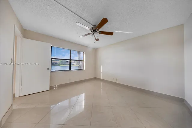 $240,000 | Welleby, Sunrise, FL 33351